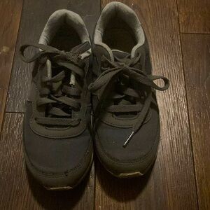Shoes size 2